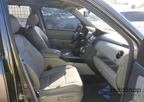 2013 Honda Pilot Touring z USA, uszkodzony, nr VIN 5FNYF3H98DB026617